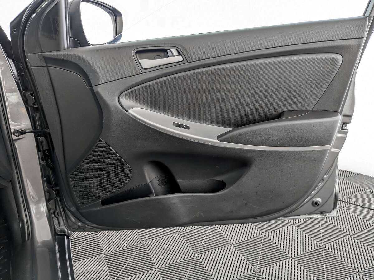 Hyundai Solaris б/у, 2014, Автоматическая. Фото: #19