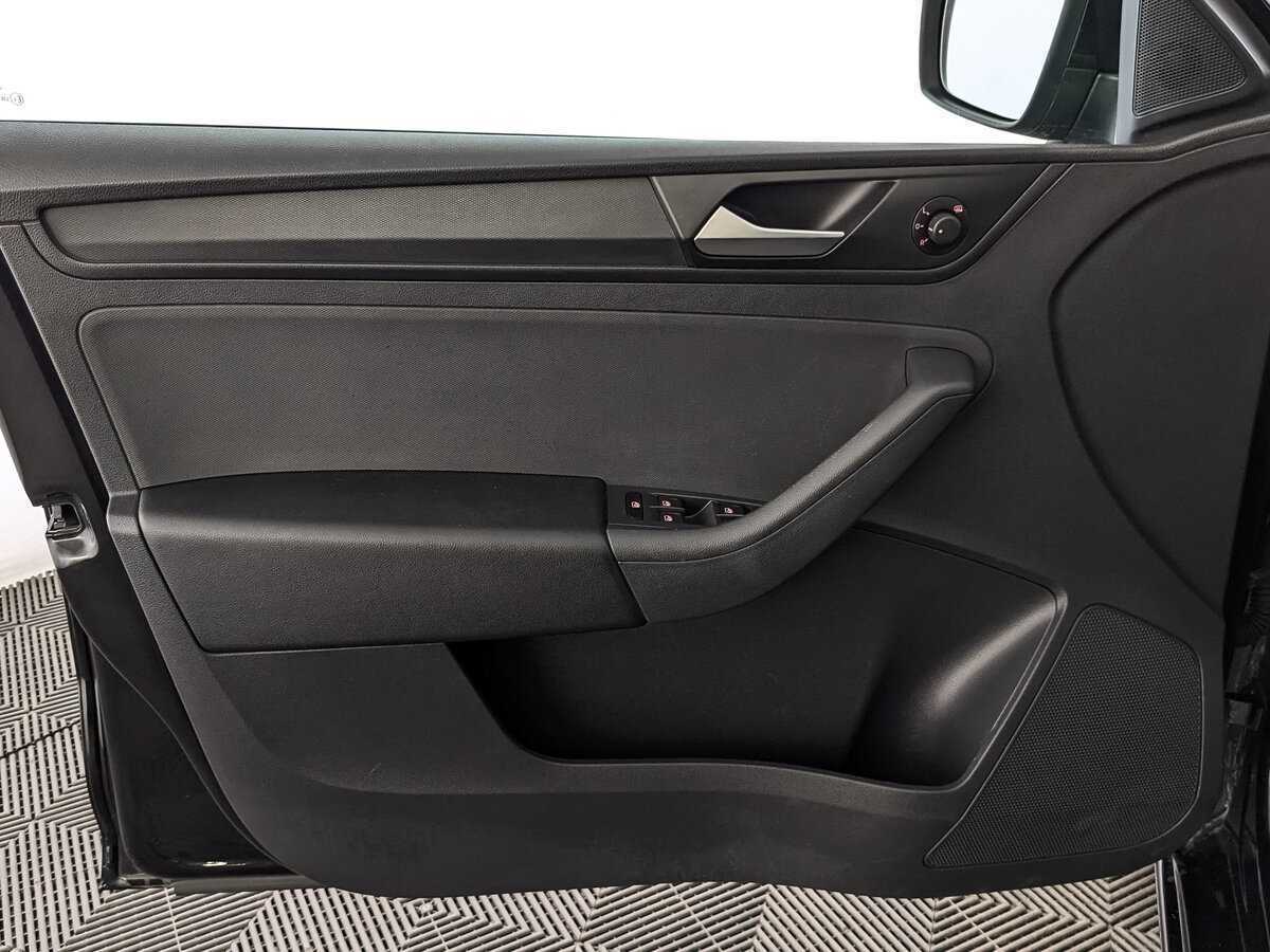 Volkswagen Polo б/у, 2020, Автоматическая. Фото: #17