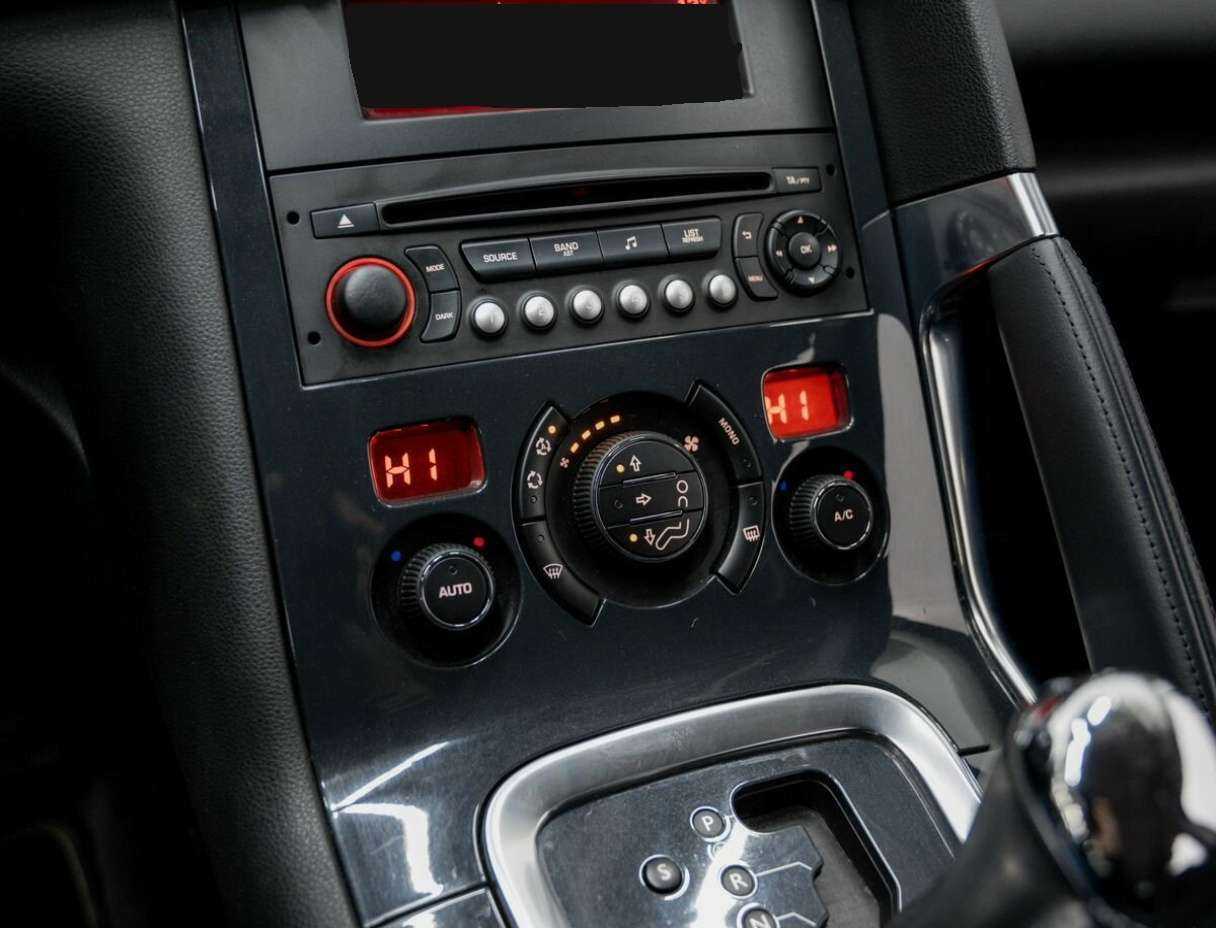 Peugeot 3008 б/у, 2014, Автоматическая. Фото: #18