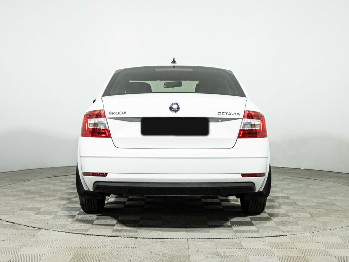 Skoda Octavia б/у, 2018, Механическая. Фото: #4