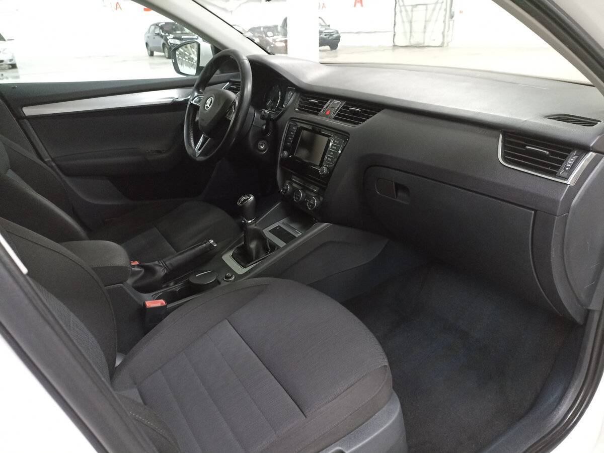 Skoda Octavia б/у, 2013, Механическая. Фото: #10