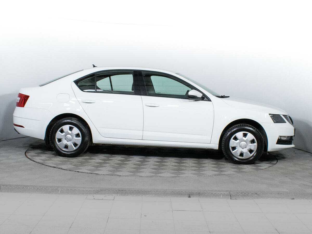 Skoda Octavia б/у, 2019, Автоматическая. Фото: #3