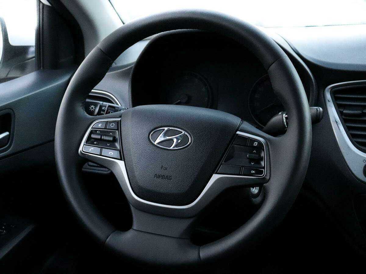 Hyundai Solaris б/у, 2018, Механическая. Фото: #11