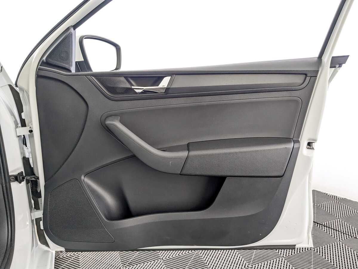 Skoda Rapid б/у, 2017, Механическая. Фото: #21