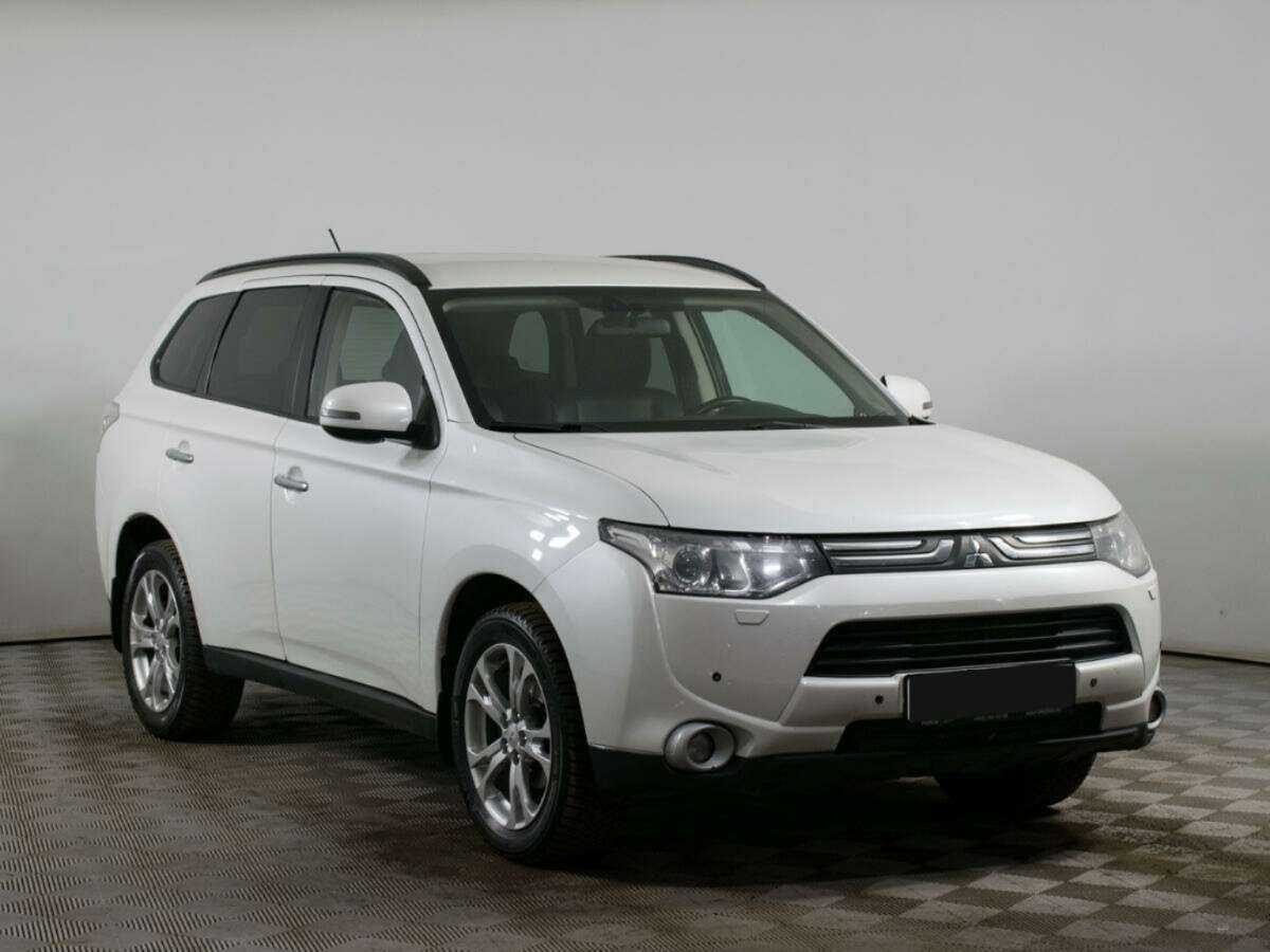 Mitsubishi Outlander б/у, 2013, Вариатор. Фото: #2