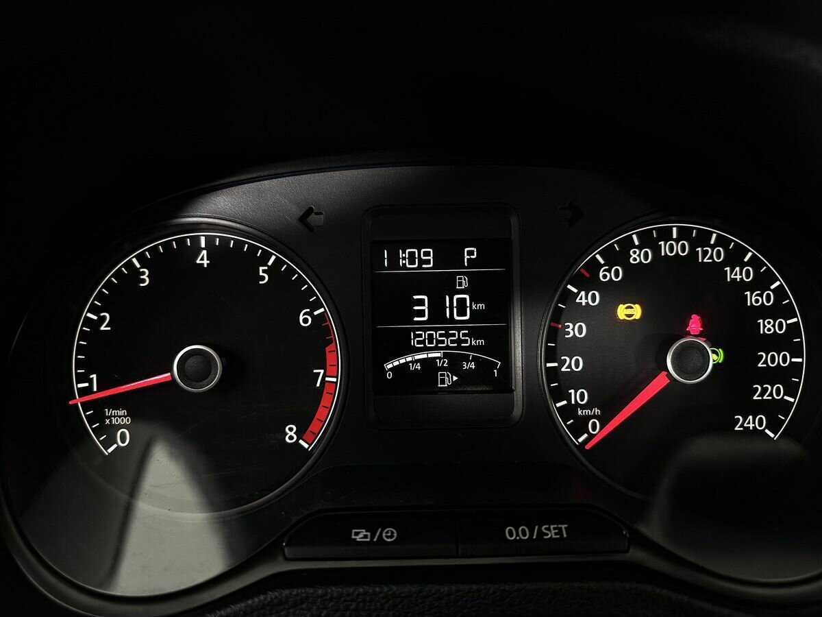 Volkswagen Polo б/у, 2016, Автоматическая. Фото: #10