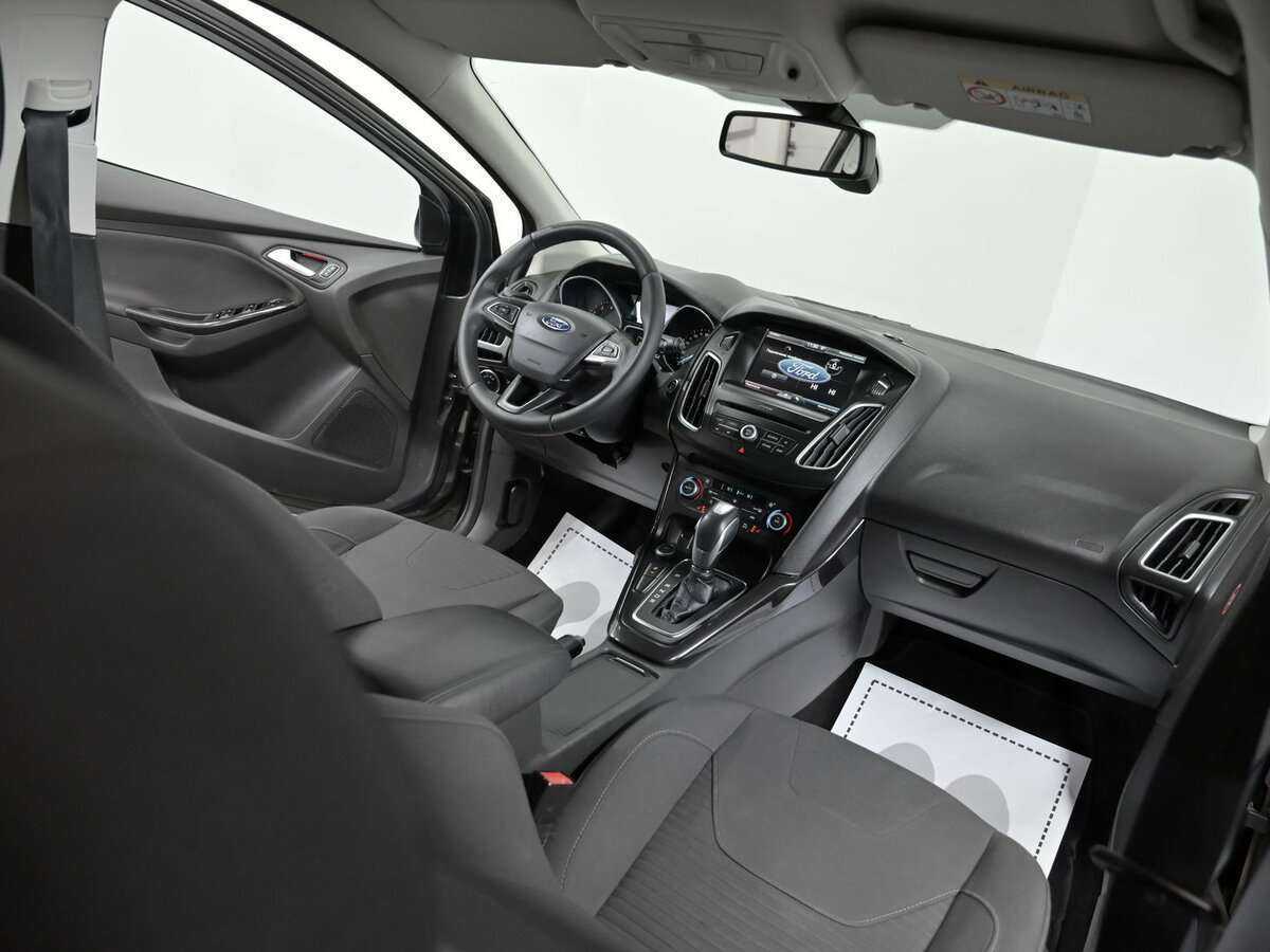 Ford Focus б/у, 2016, Автоматическая. Фото: #4