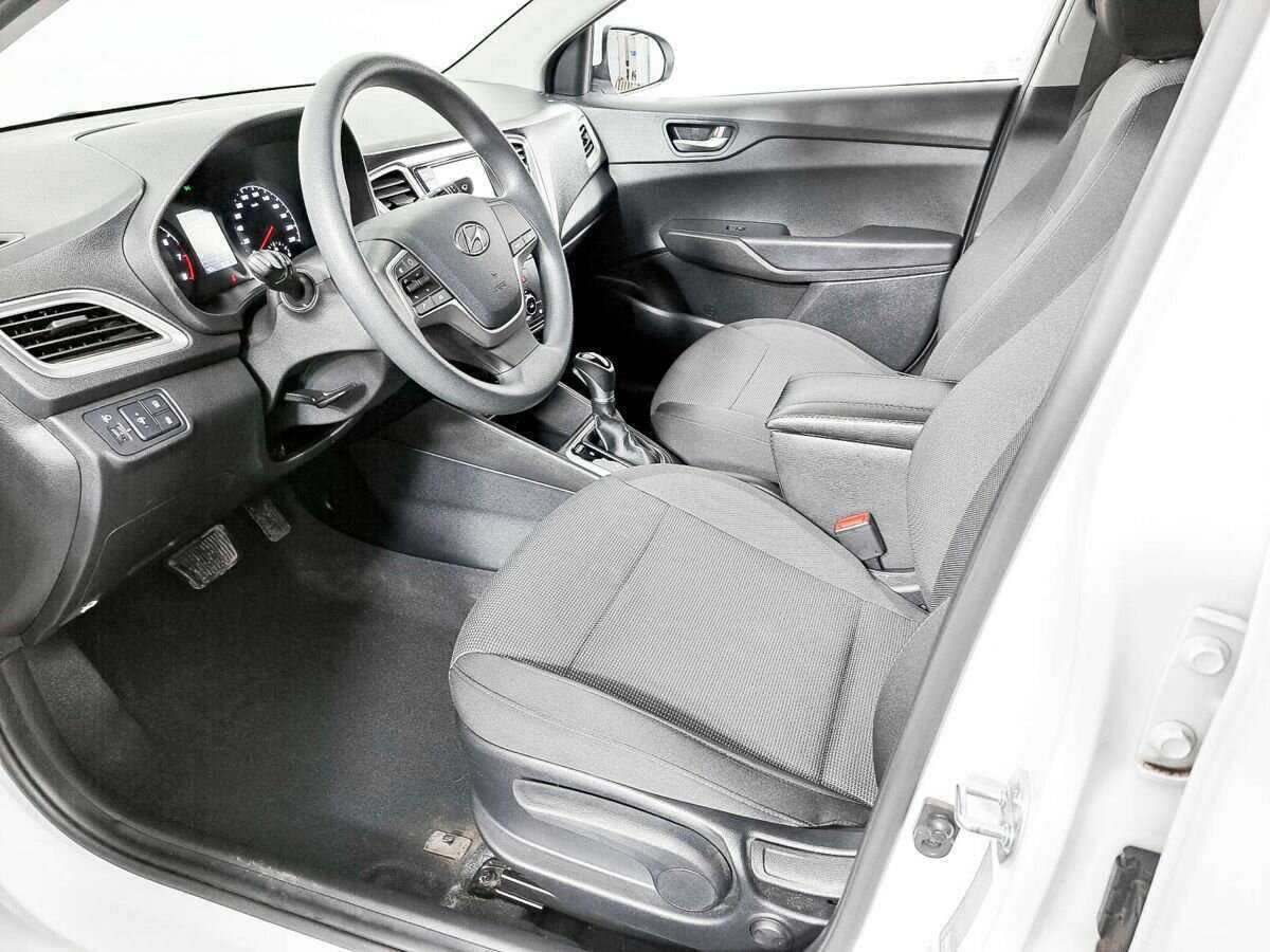 Hyundai Solaris б/у, 2021, Автоматическая. Фото: #13