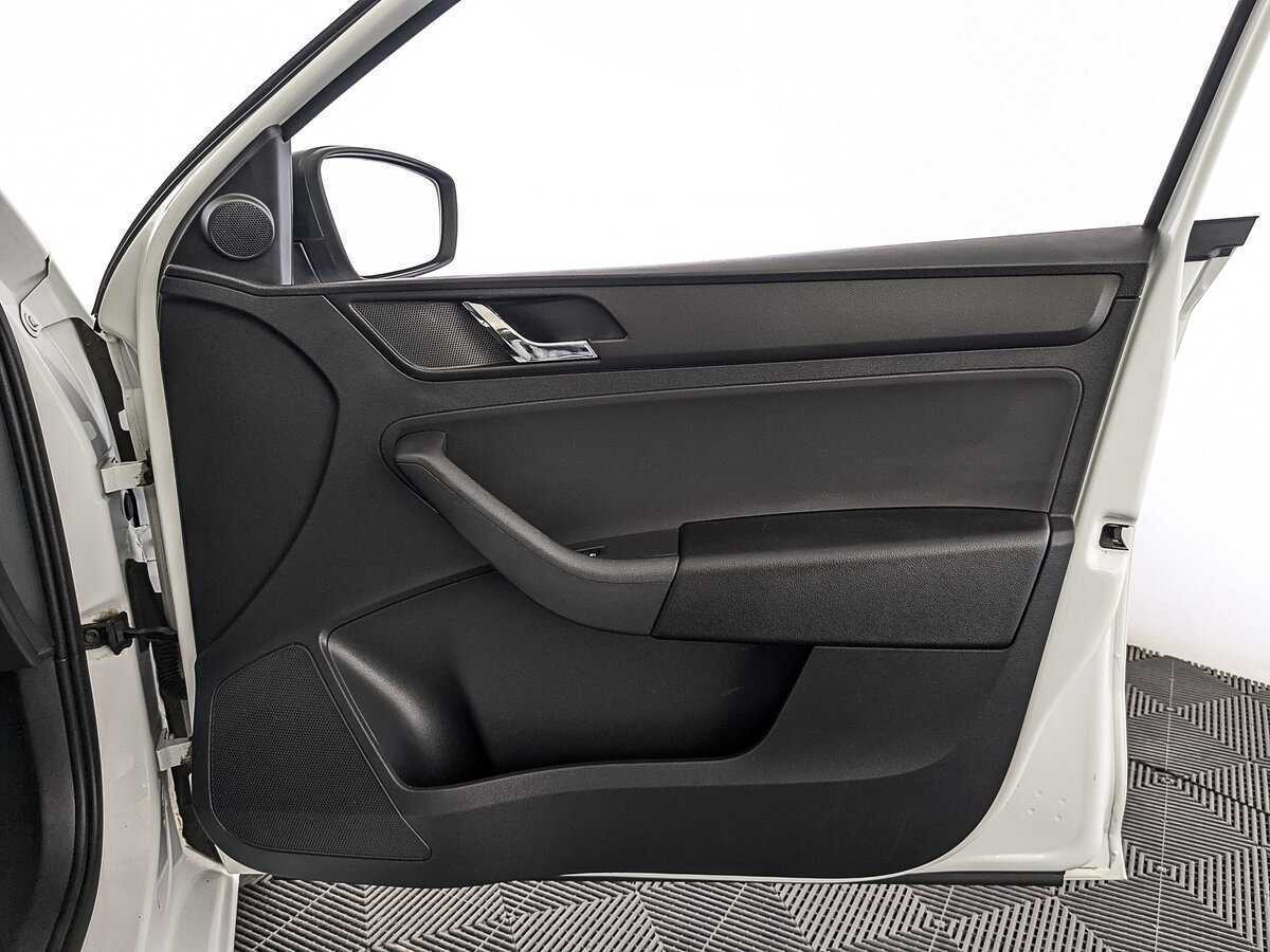 Skoda Rapid б/у, 2017, Механическая. Фото: #23