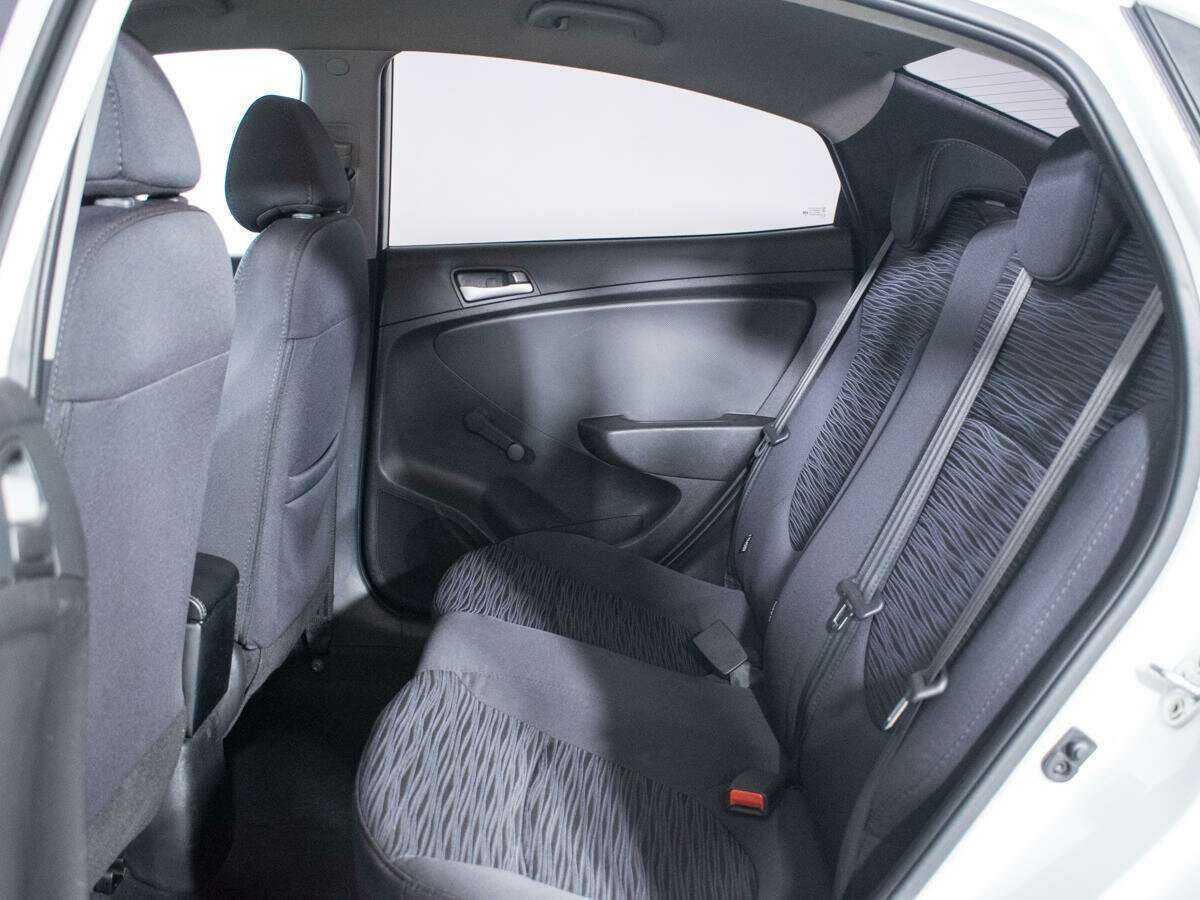 Hyundai Solaris б/у, 2015, Автоматическая. Фото: #9