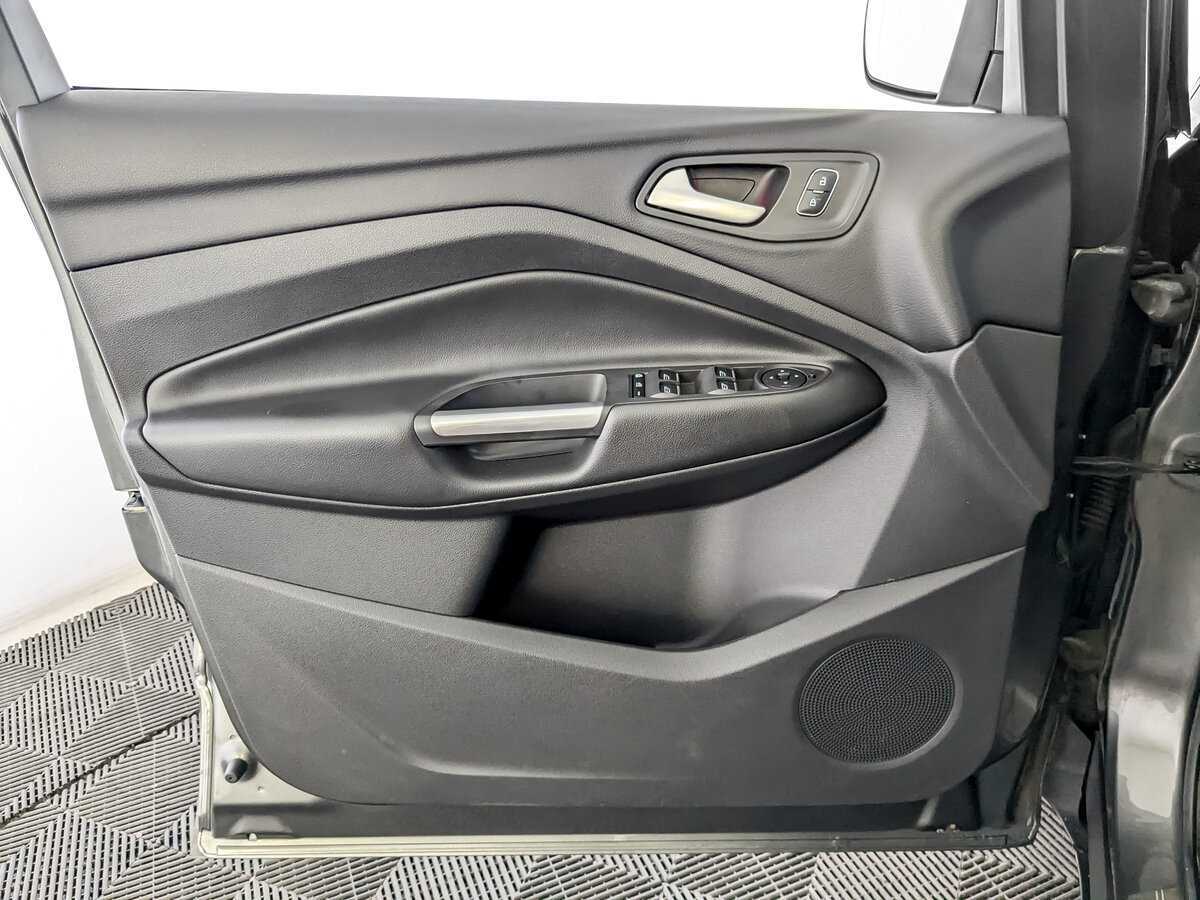 Ford Kuga б/у, 2017, Автоматическая. Фото: #14