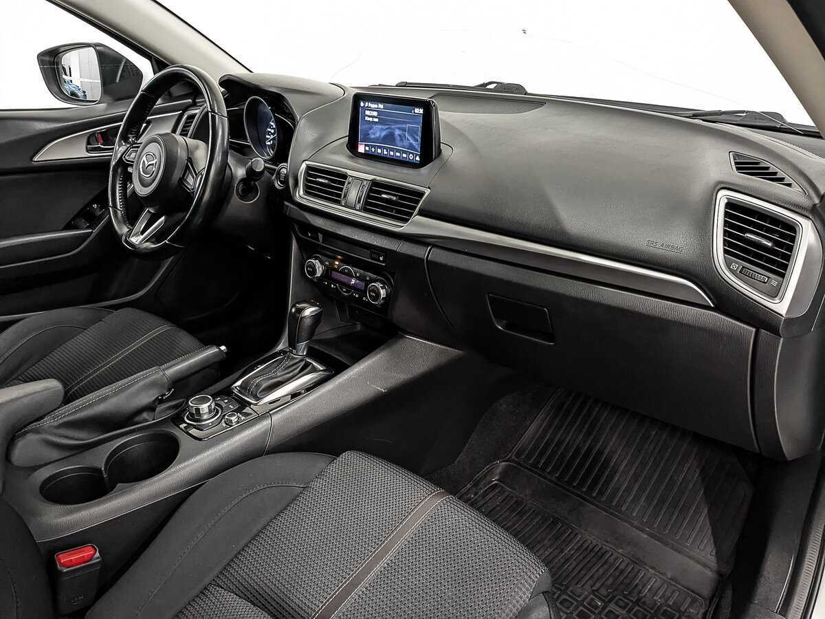 Mazda 3 б/у, 2018, Автоматическая. Фото: #10