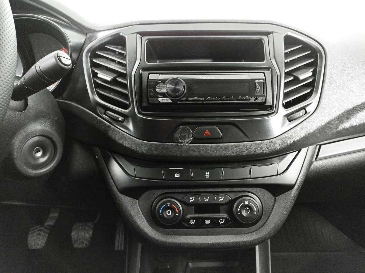 Lada (ВАЗ) Vesta б/у, 2021, Механическая. Фото: #12