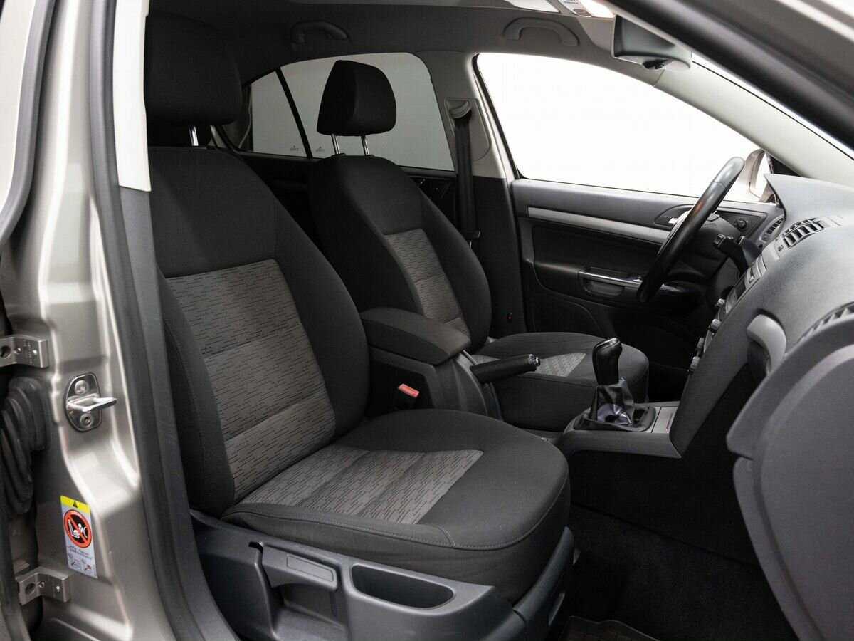 Skoda Octavia б/у, 2012, Механическая. Фото: #12