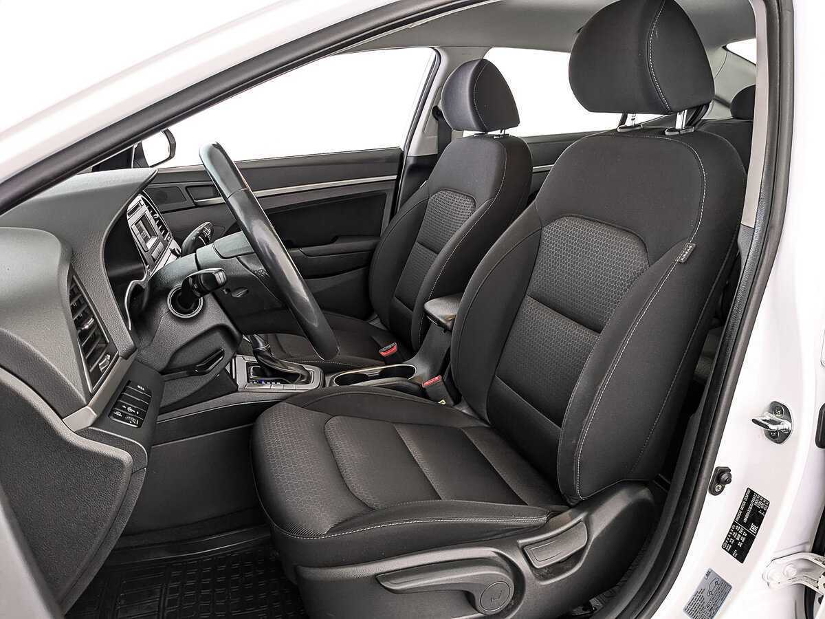 Hyundai Elantra б/у, 2018, Автоматическая. Фото: #18