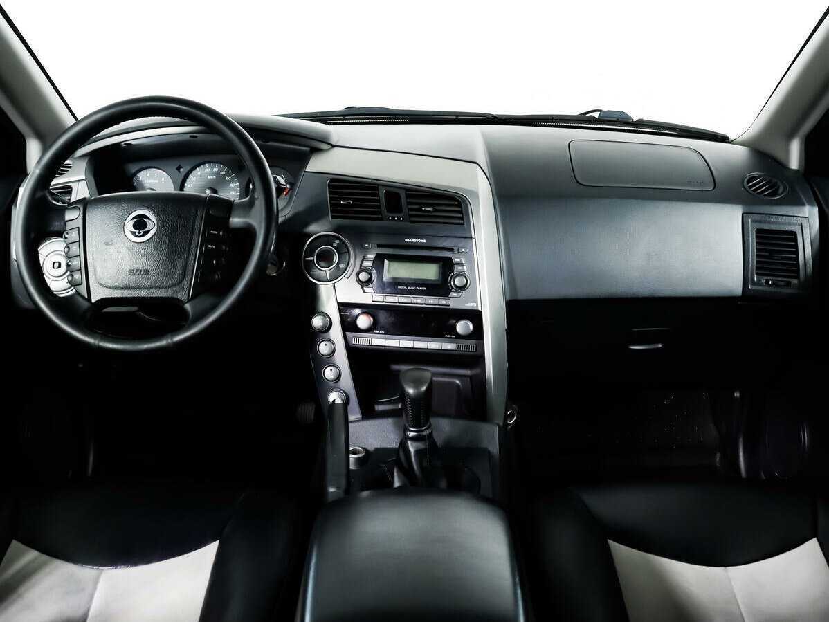 SsangYong Kyron б/у, 2013, Механическая. Фото: #8