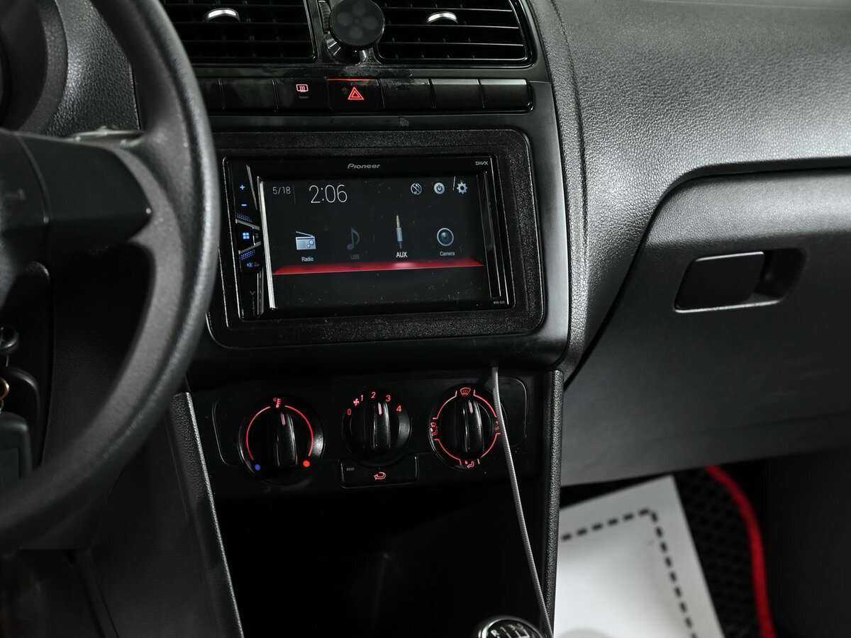 Volkswagen Polo б/у, 2012, Механическая. Фото: #6