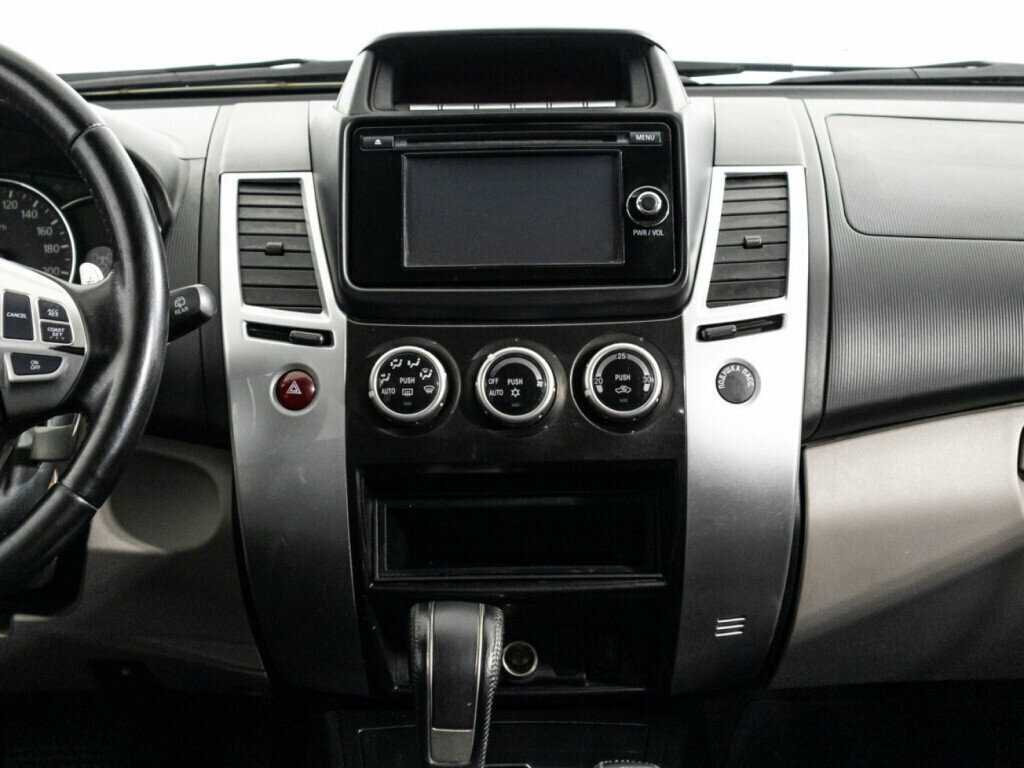 Mitsubishi Pajero Sport б/у, 2014, Автоматическая. Фото: #13