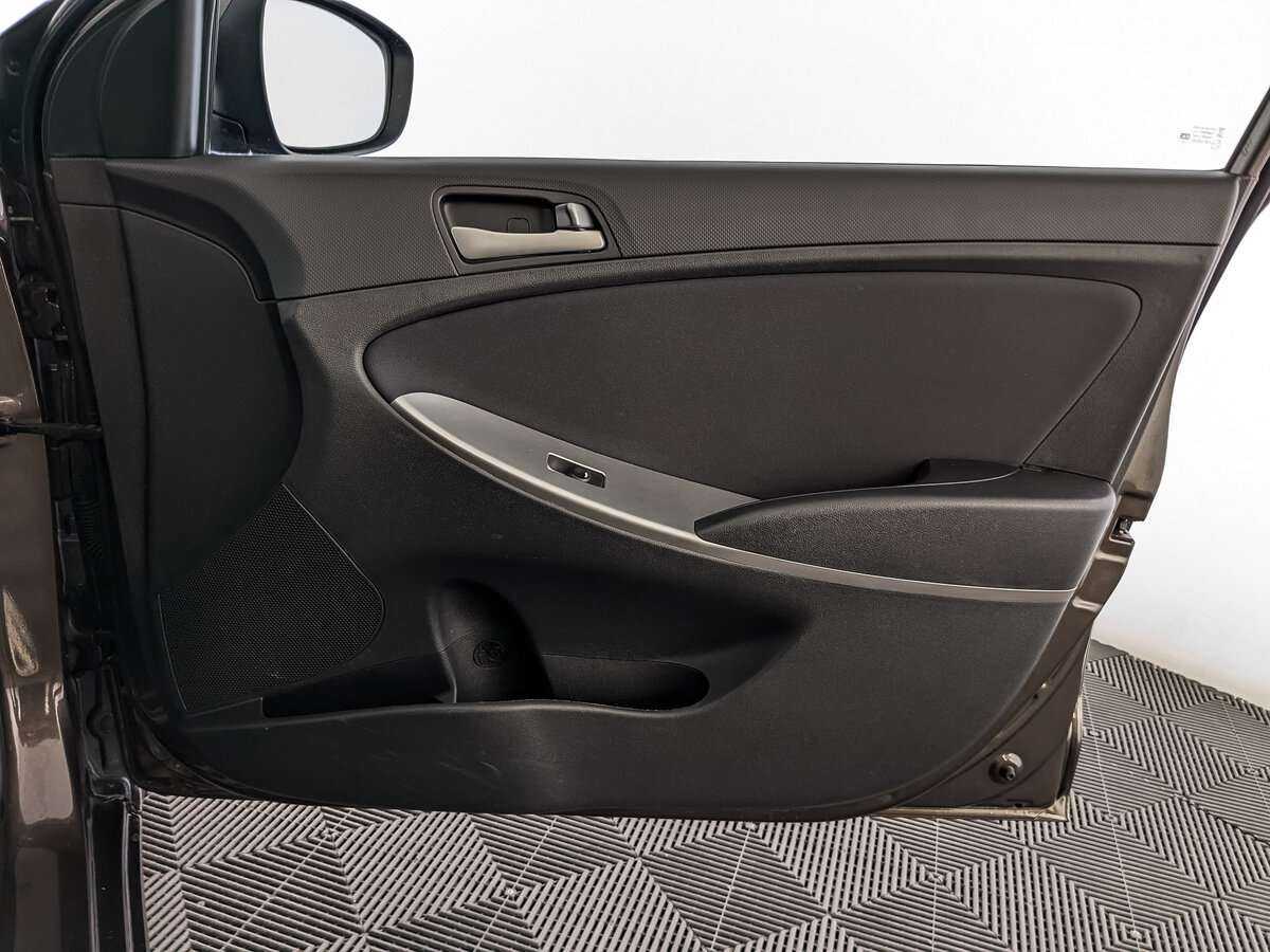 Hyundai Solaris б/у, 2016, Автоматическая. Фото: #19