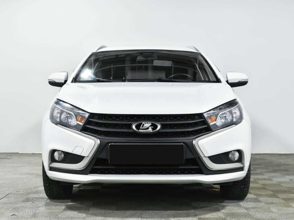 Lada (ВАЗ) Vesta б/у, 2020, Механическая. Фото: #1