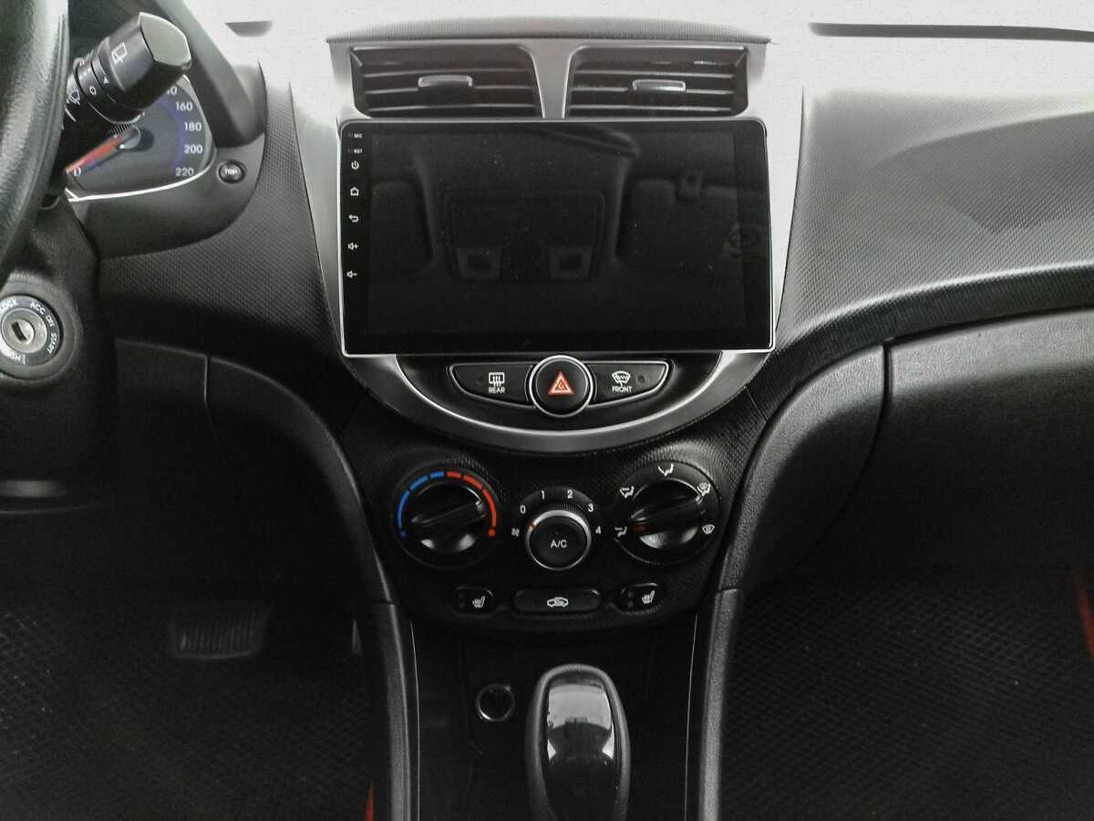 Hyundai Solaris б/у, 2014, Автоматическая. Фото: #12