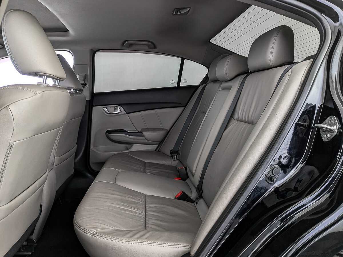 Honda Civic б/у, 2013, Автоматическая. Фото: #16