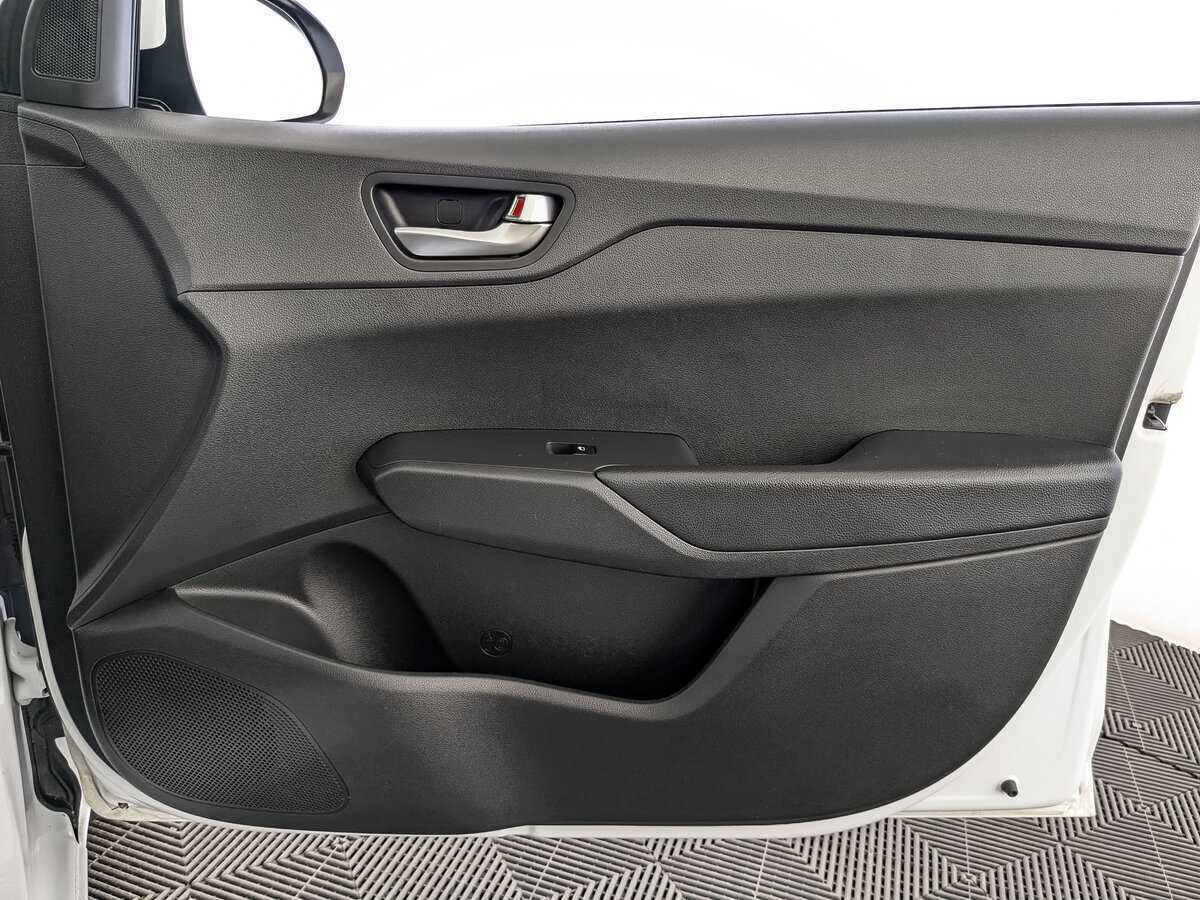 Hyundai Solaris б/у, 2020, Автоматическая. Фото: #22