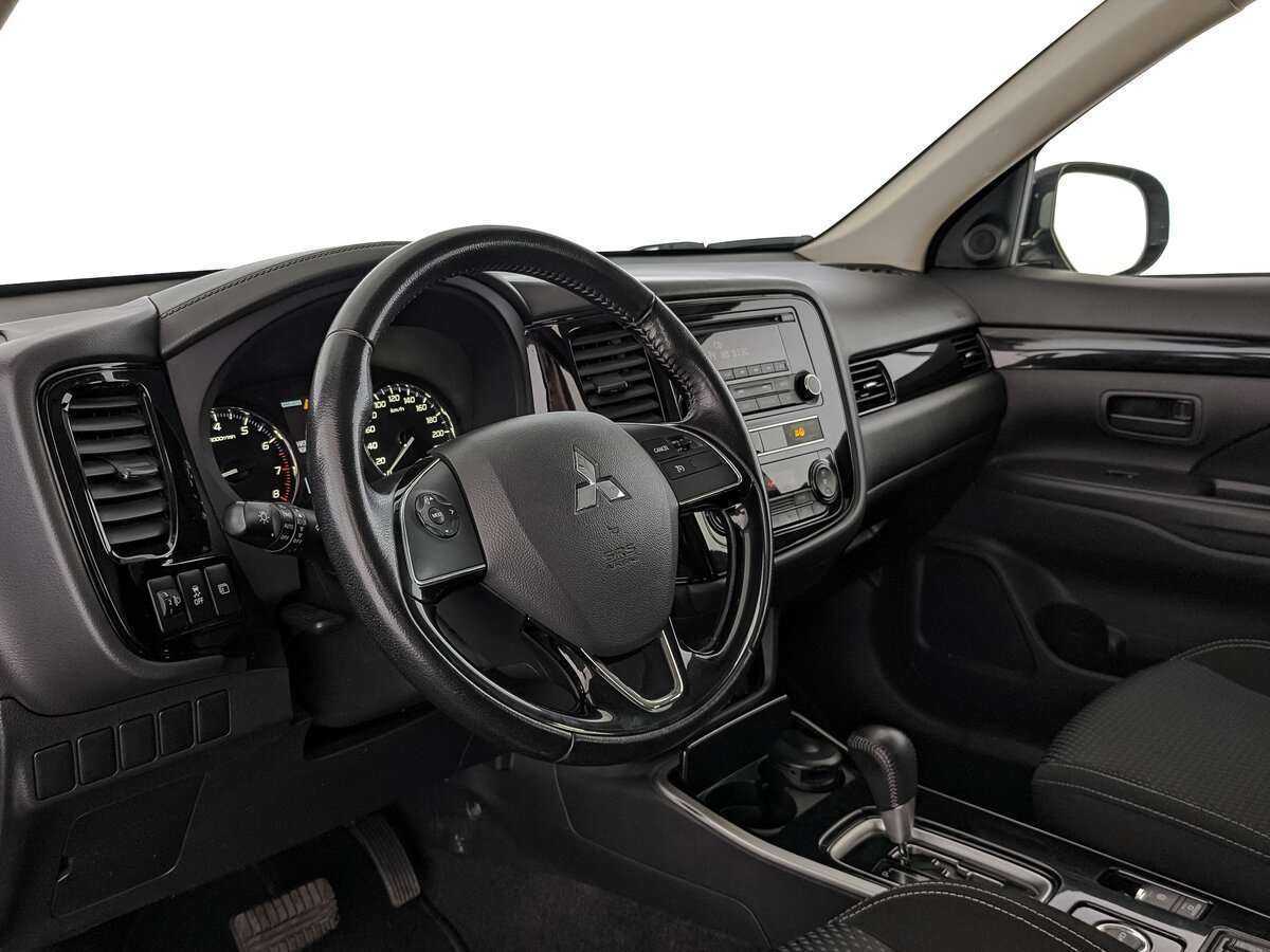 Mitsubishi Outlander б/у, 2019, Вариатор. Фото: #10
