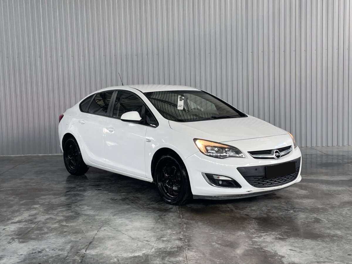 Opel Astra б/у, 2013, Автоматическая. Фото: #2