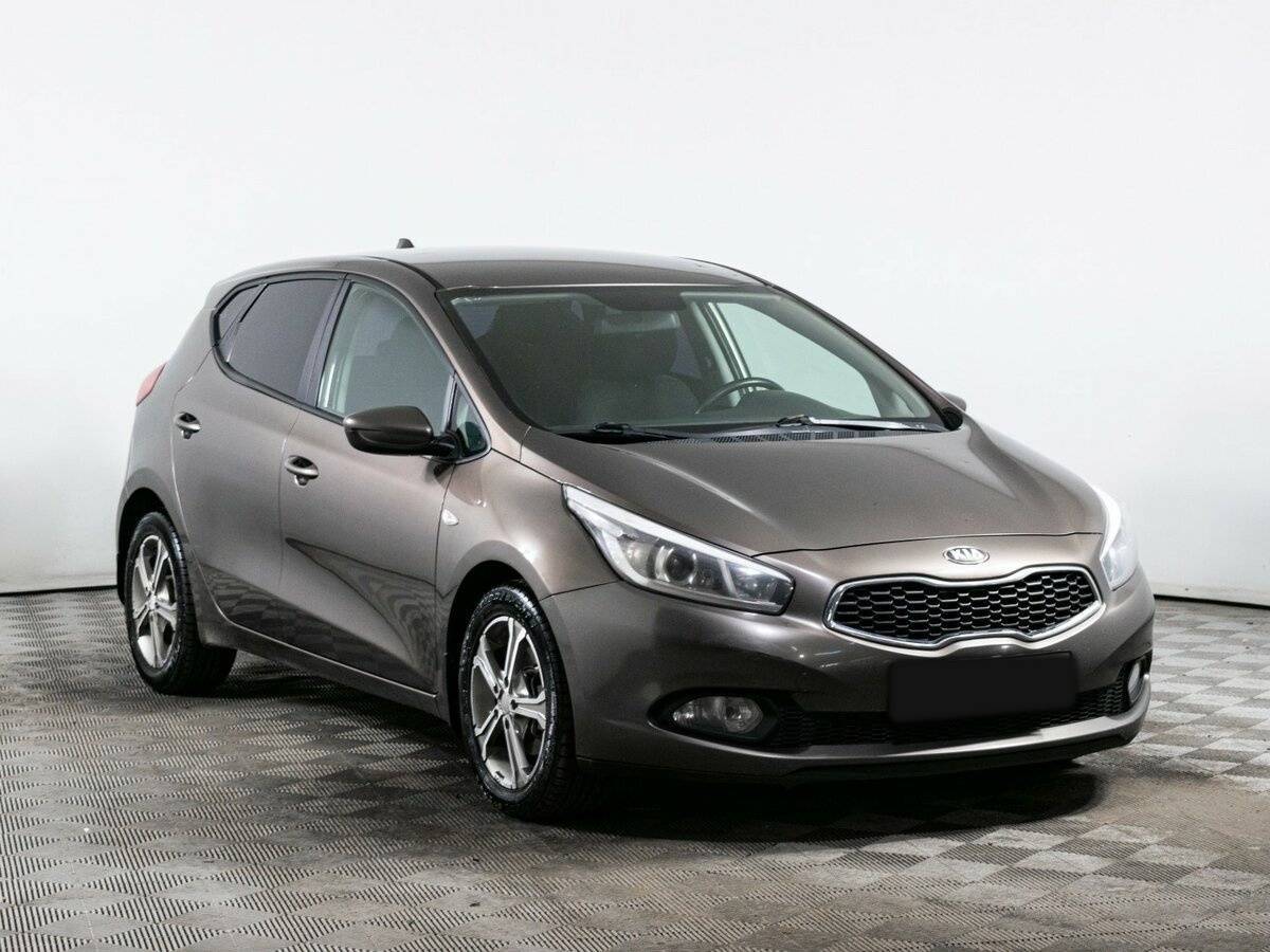 Kia Ceed б/у, 2012, Автоматическая. Фото: #2