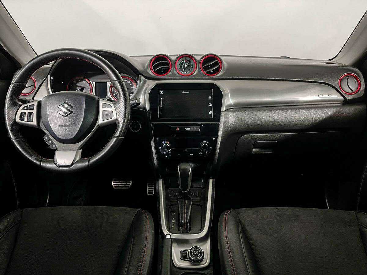 Suzuki Vitara б/у, 2017, Автоматическая. Фото: #10