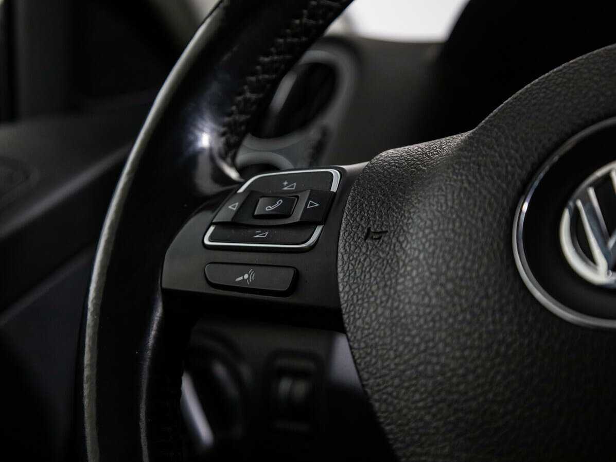 Volkswagen Tiguan б/у, 2012, Автоматическая. Фото: #16