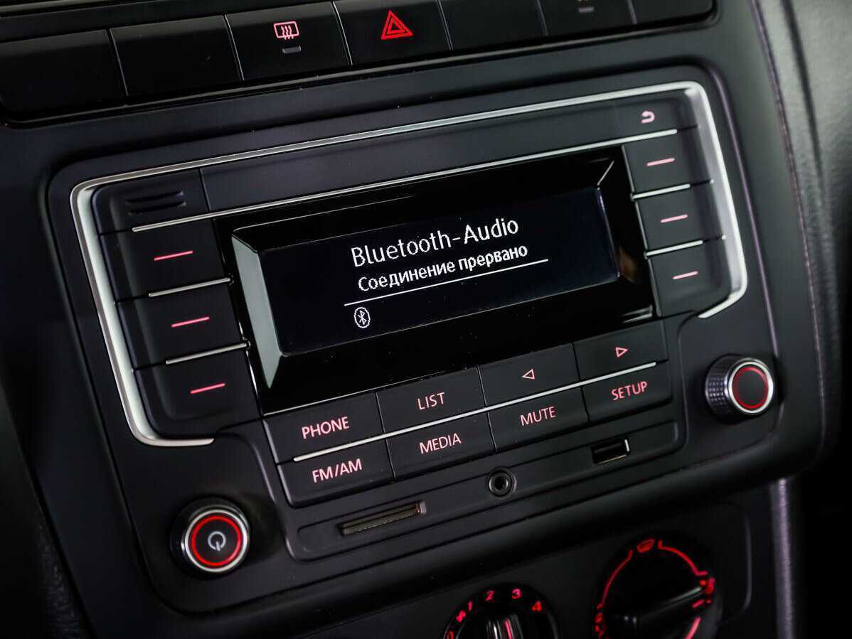 Volkswagen Polo б/у, 2016, Механическая. Фото: #11