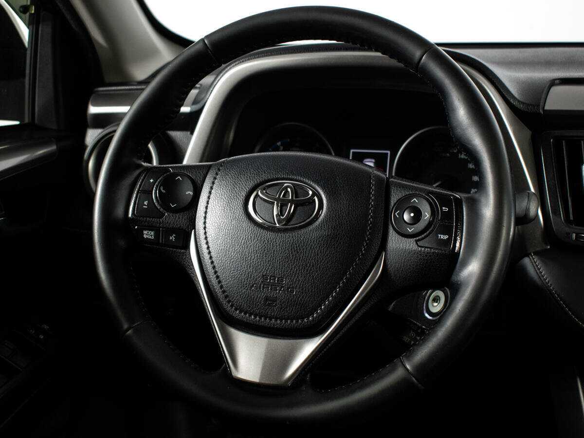 Toyota RAV4 б/у, 2016, Автоматическая. Фото: #11