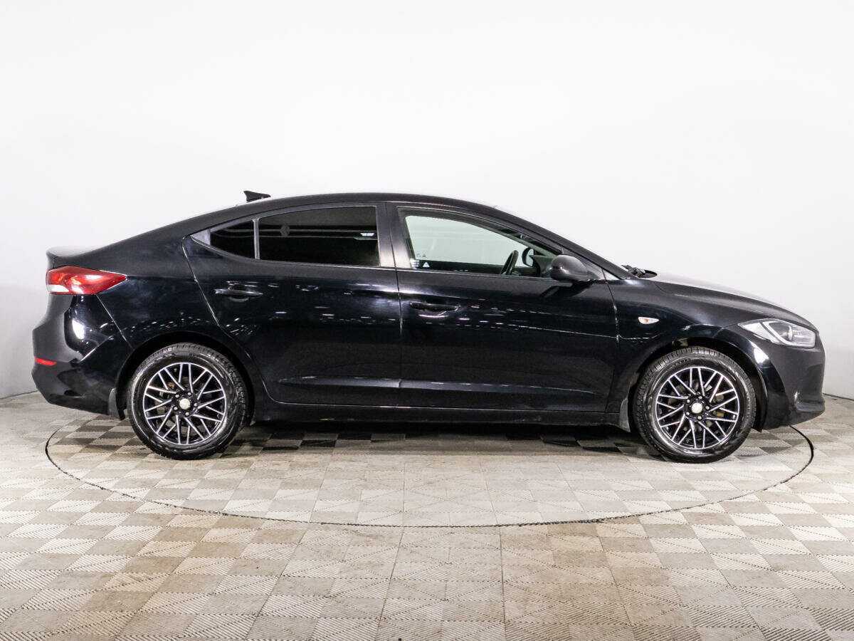 Hyundai Elantra б/у, 2017, Механическая. Фото: #3