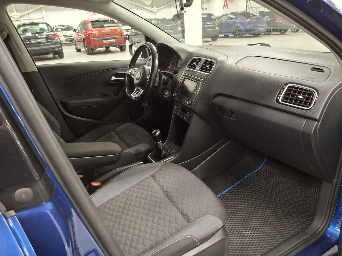 Volkswagen Polo б/у, 2018, Механическая. Фото: #10