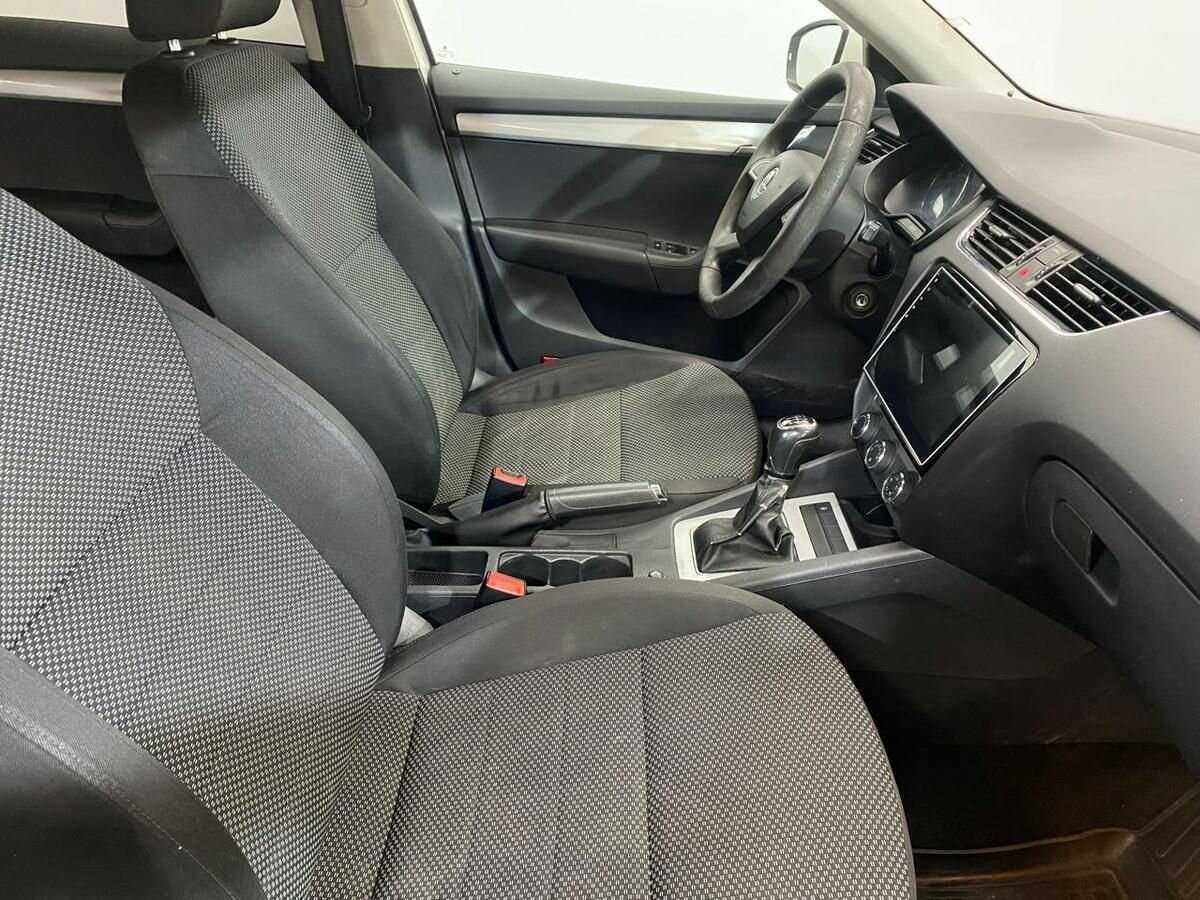 Skoda Octavia б/у, 2013, Механическая. Фото: #9