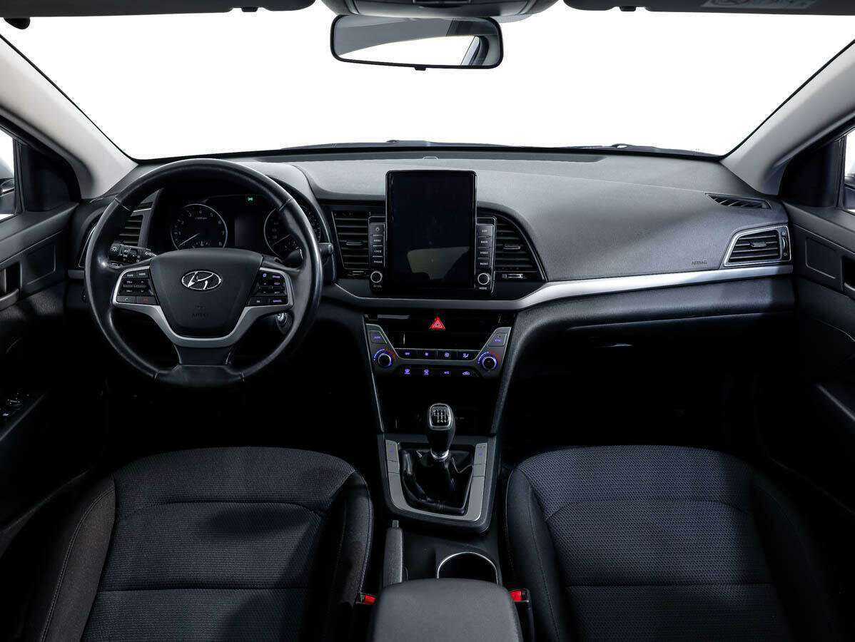 Hyundai Elantra б/у, 2018, Механическая. Фото: #8