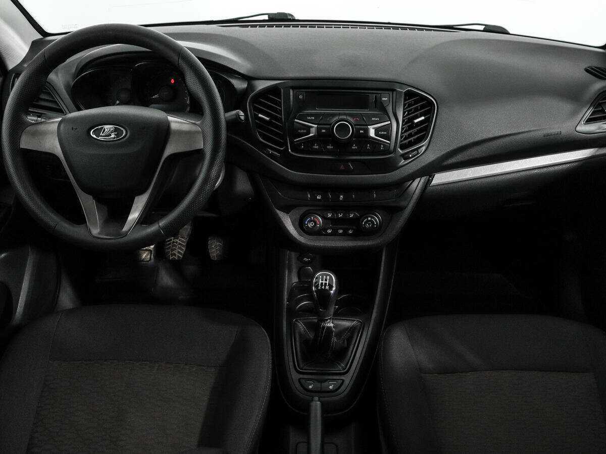 Lada (ВАЗ) Vesta б/у, 2017, Механическая. Фото: #9