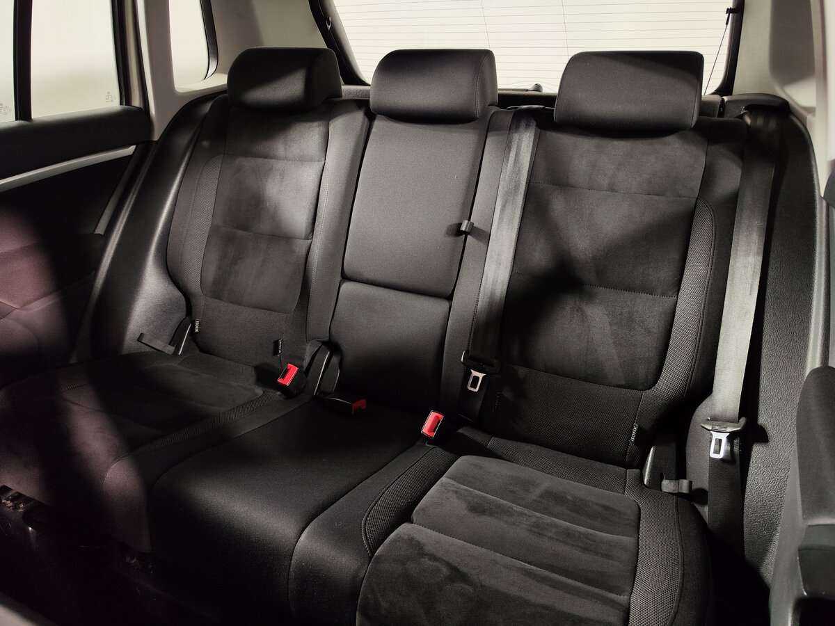 Volkswagen Tiguan б/у, 2012, Автоматическая. Фото: #8