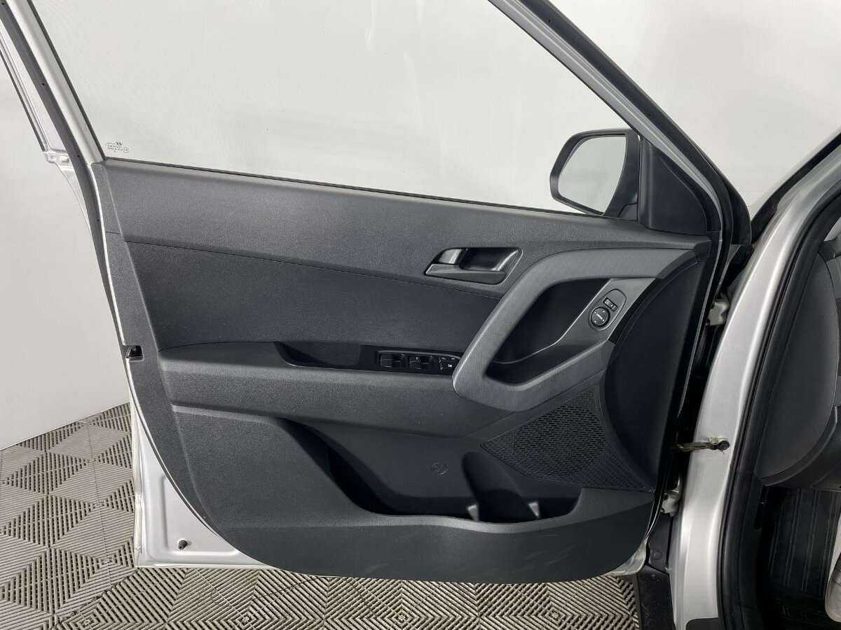 Hyundai Creta б/у, 2021, Механическая. Фото: #7