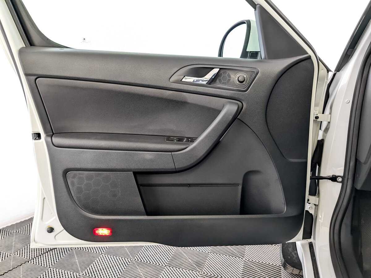 Skoda Yeti б/у, 2016, Роботизированная. Фото: #18