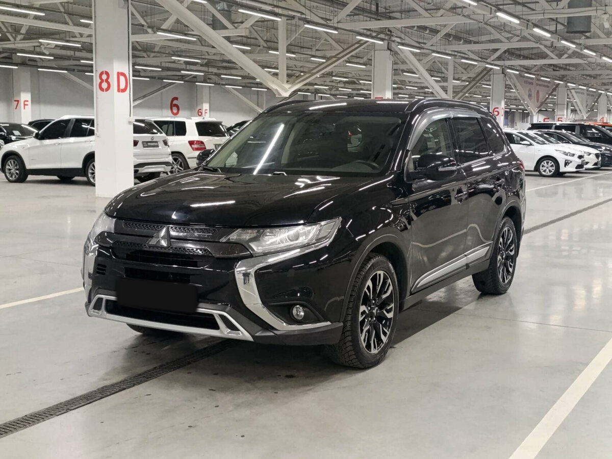 Mitsubishi Outlander б/у, 2021, Вариатор. Посмотреть фото