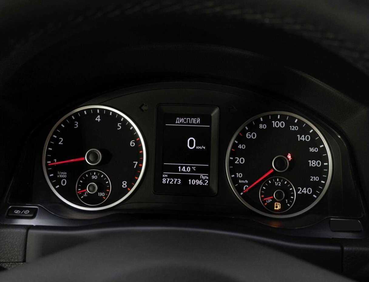 Volkswagen Tiguan б/у, 2014, Роботизированная. Фото: #18