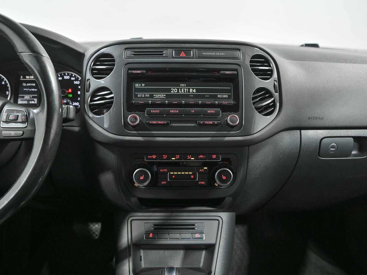 Volkswagen Tiguan б/у, 2013, Автоматическая. Фото: #9