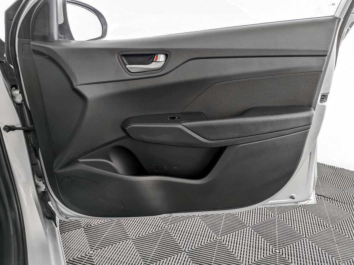 Hyundai Solaris б/у, 2018, Автоматическая. Фото: #23