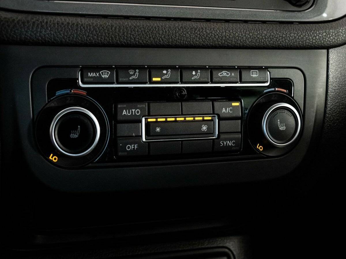 Volkswagen Tiguan б/у, 2014, Автоматическая. Фото: #16