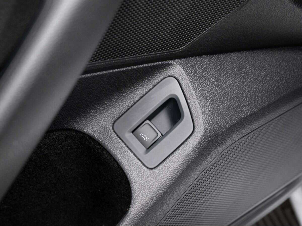 Volkswagen Passat б/у, 2017, Роботизированная. Фото: #18