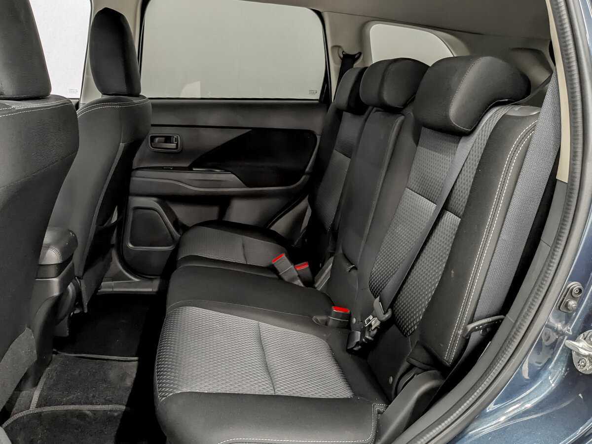 Mitsubishi Outlander б/у, 2017, Вариатор. Фото: #11