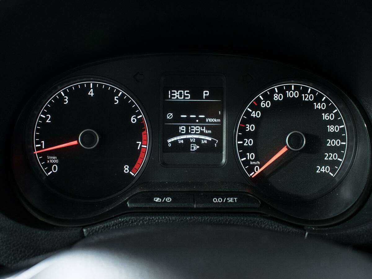 Volkswagen Polo б/у, 2015, Автоматическая. Фото: #10